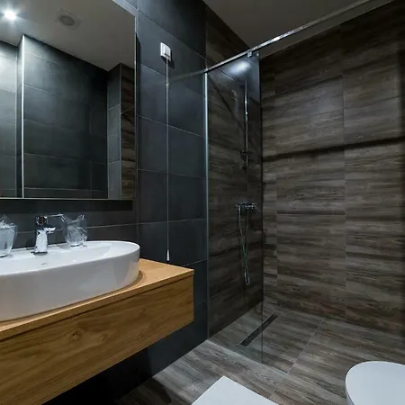 Safir Hotel 4*