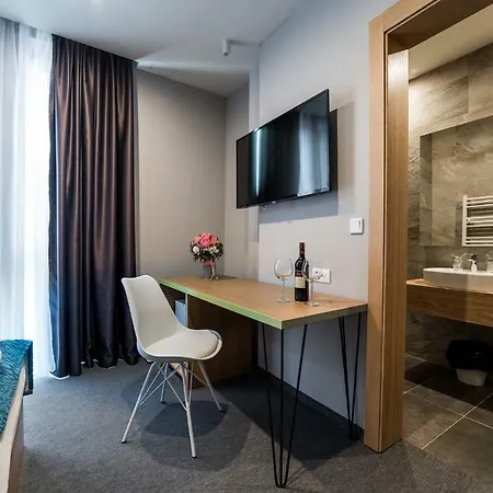 Safir 4* Bihac