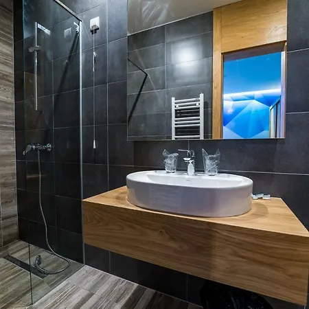 Safir Hotel 4*