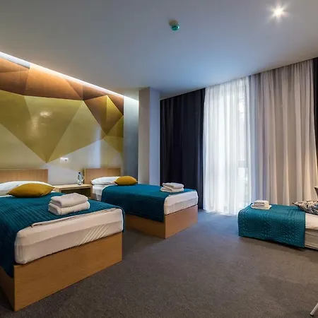 Hotel Safir 4*